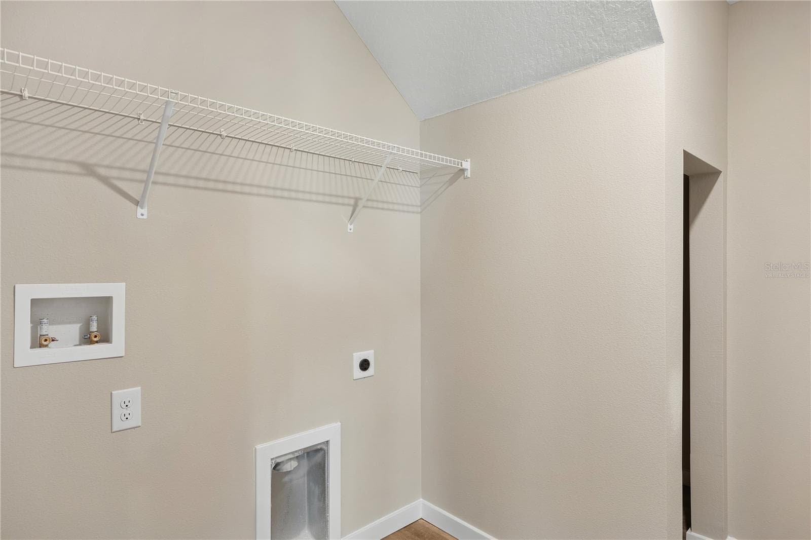 Images are of a similar model; actual home may vary - 90 SPRINGWOOD DR, PALM COAST