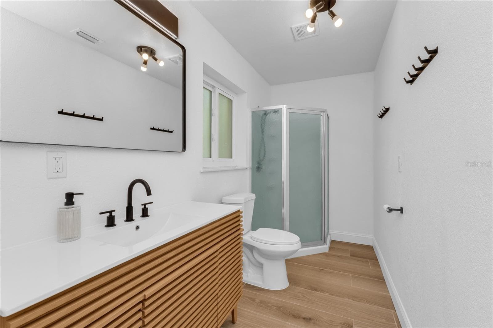 Single Family Residence at 1495 S MARYKNOLL RD, ENGLEWOOD, photo 30 of 59