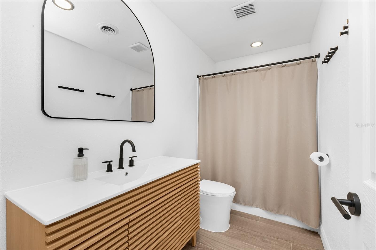 Single Family Residence at 1495 S MARYKNOLL RD, ENGLEWOOD, photo 35 of 59