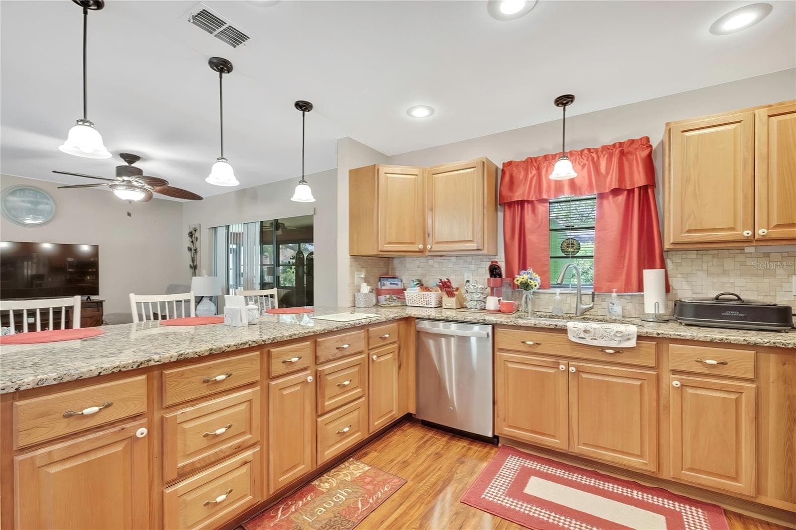 Single Family Residence at 7411 BALTUSROL DR, NEW PORT RICHEY, photo 16 of 34