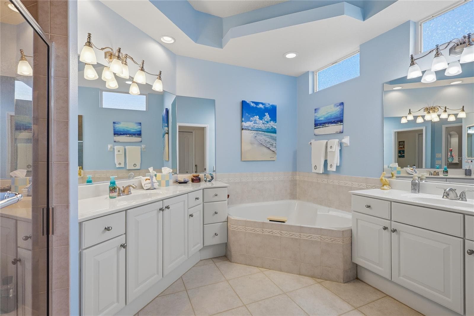 Single Family Residence at 758 PLANTERS MANOR WAY, BRADENTON, photo 16 of 33