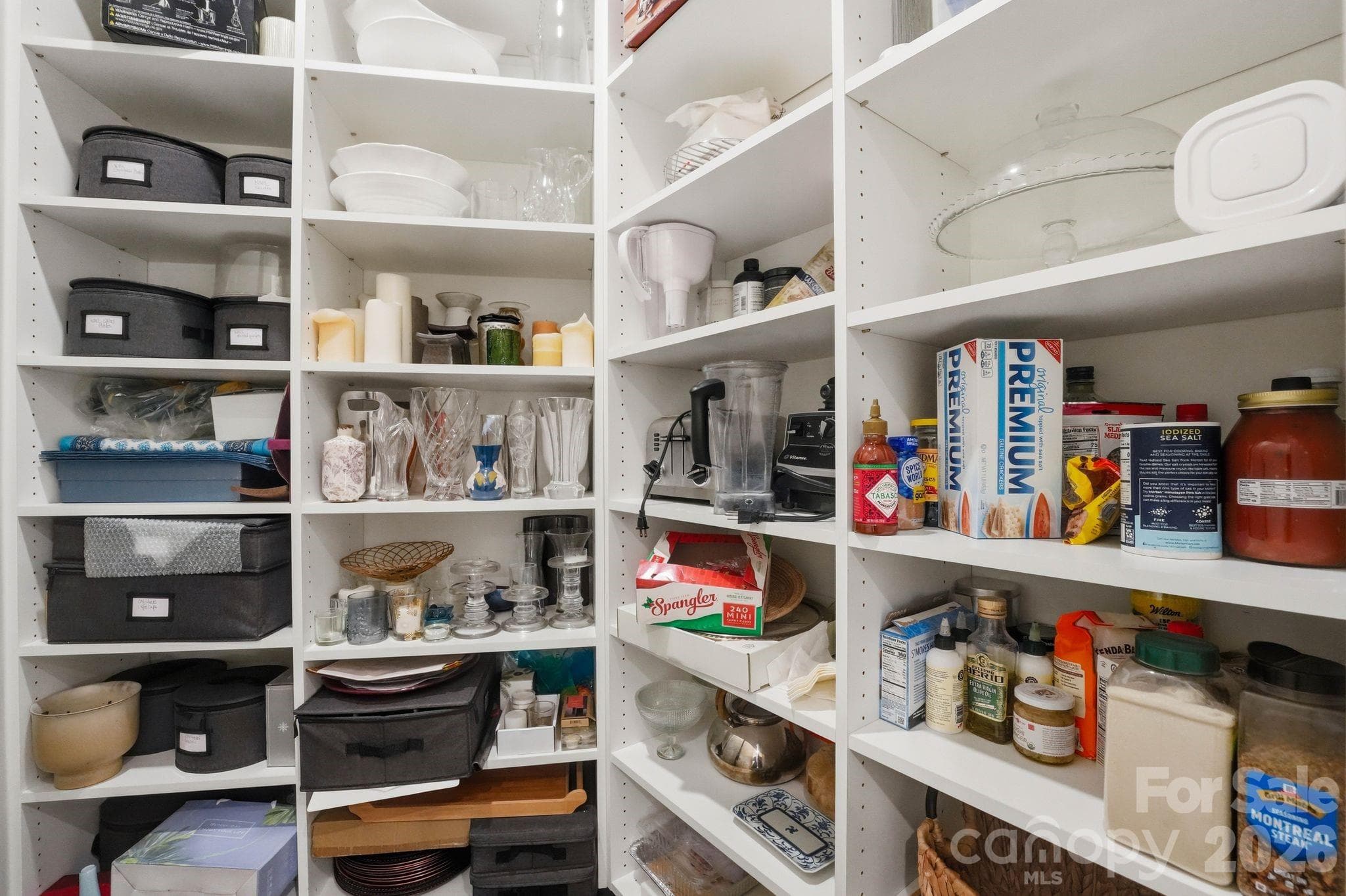 Pantry - Charlotte