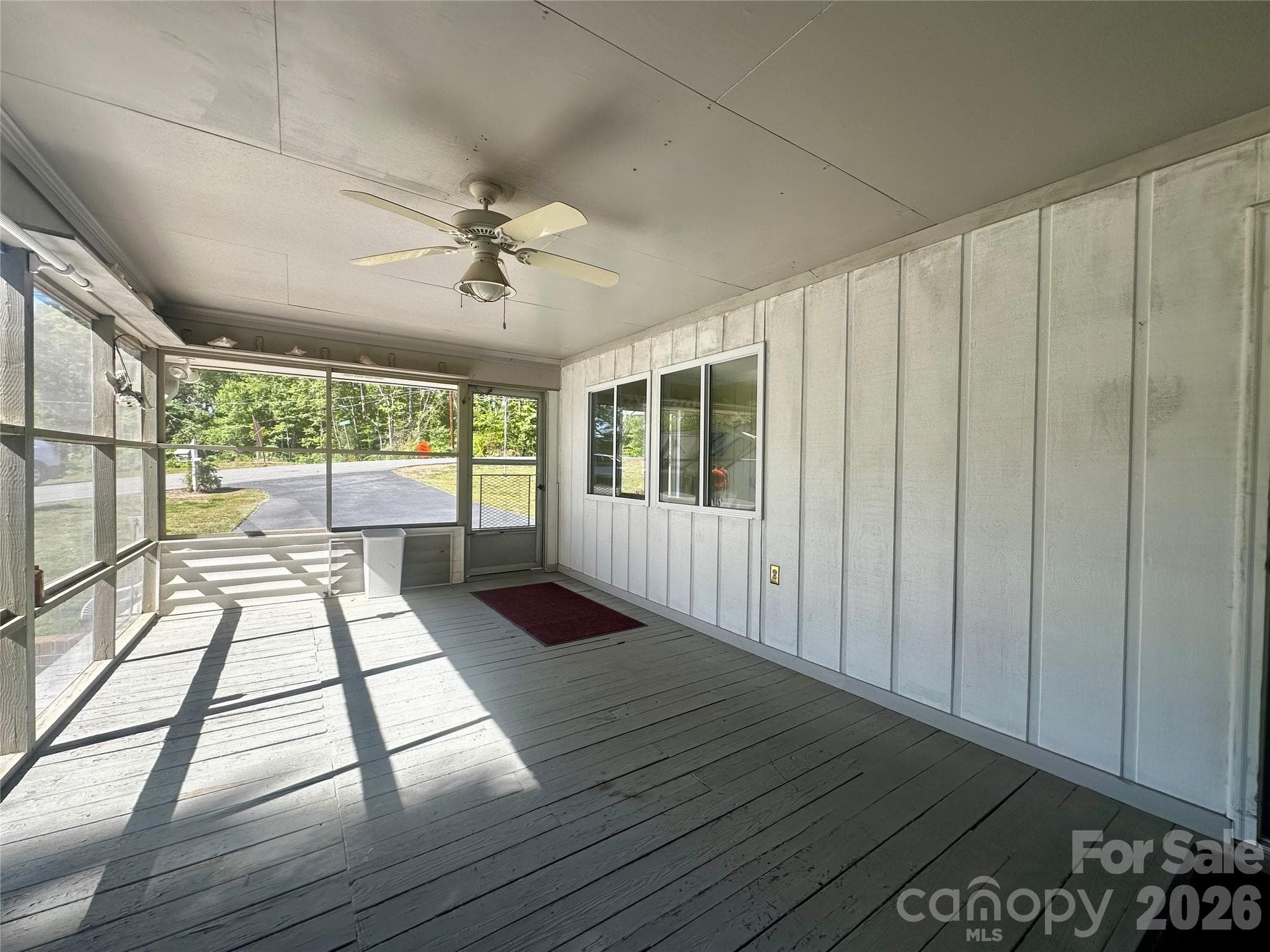 Single Family Residence at 263 Spring Shore Road, Statesville, photo 6 of 40