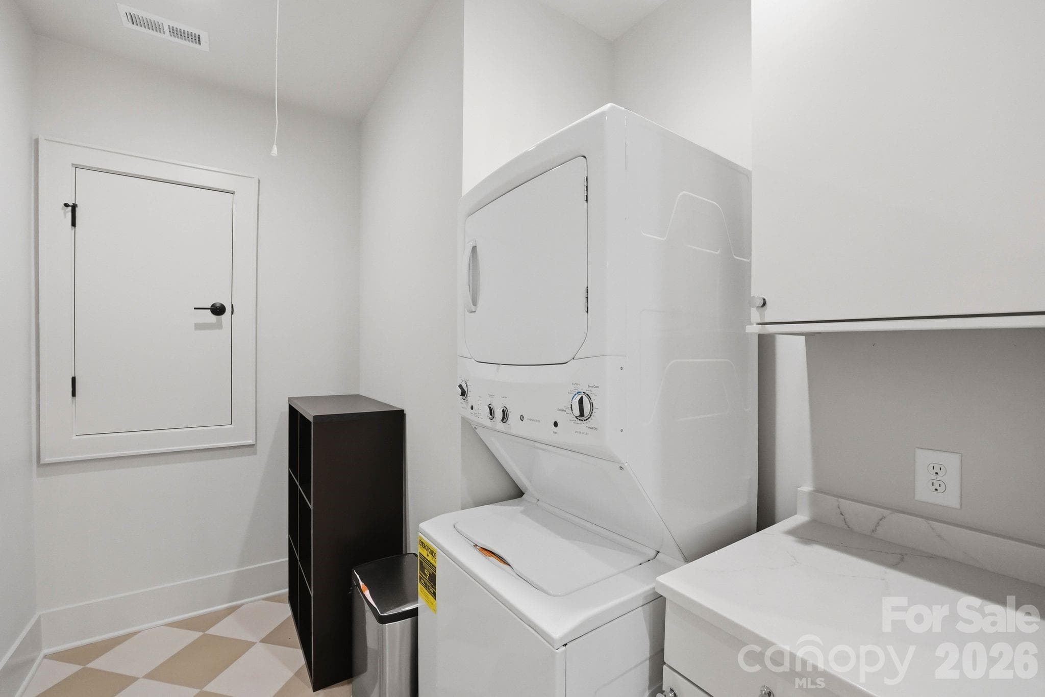 2nd Floor Laundry - Charlotte