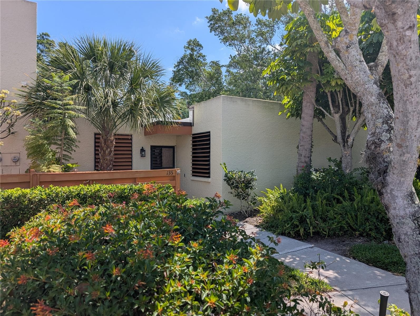 Villa at 135 WILD PALM DR, BRADENTON, photo 30 of 37