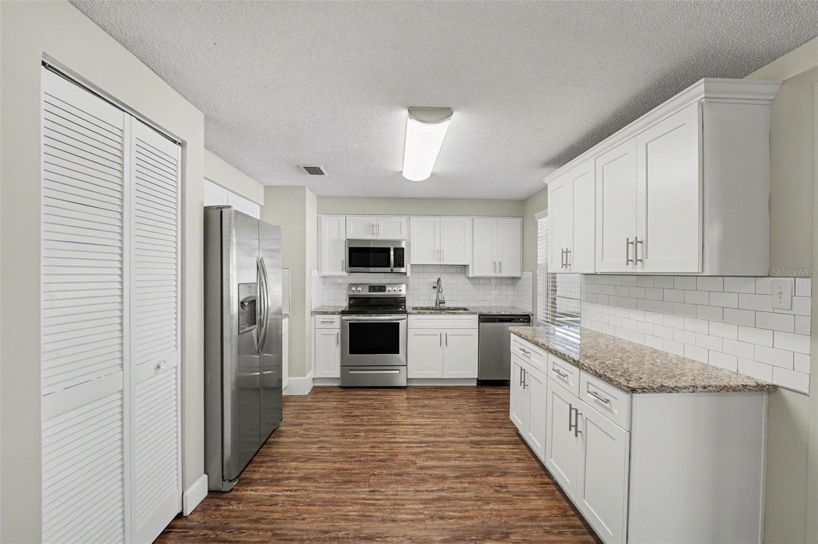 Single Family Residence at 1615 SENECA AVE, LAKELAND, photo 8 of 29