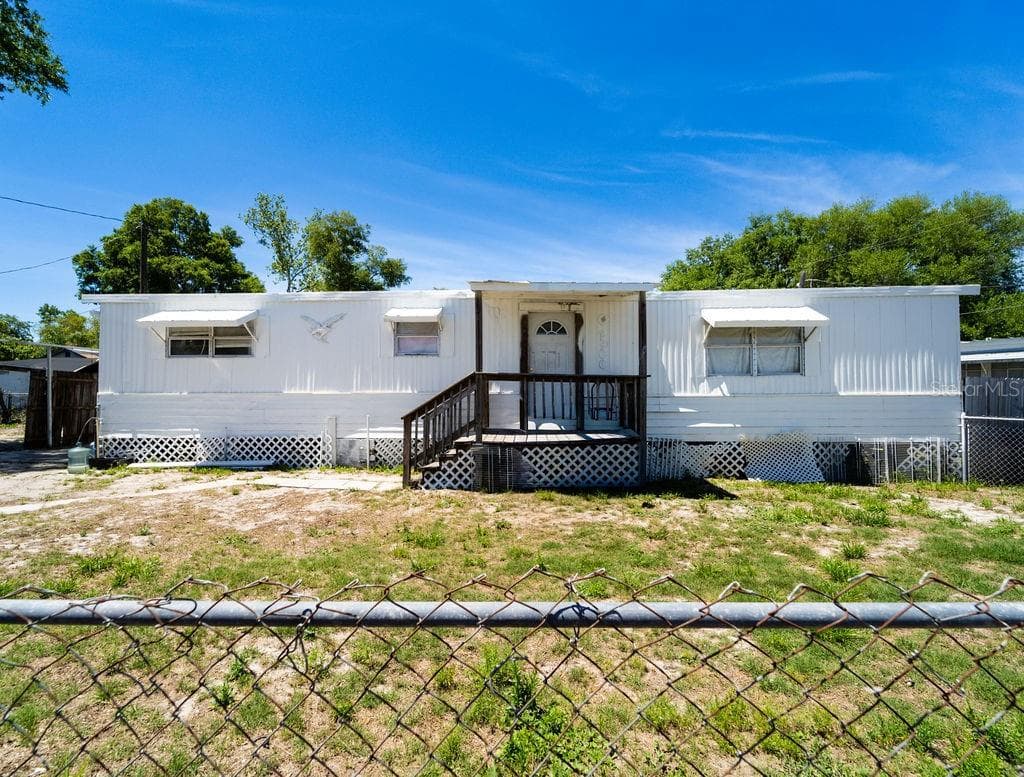 2900 STATE ROAD 11