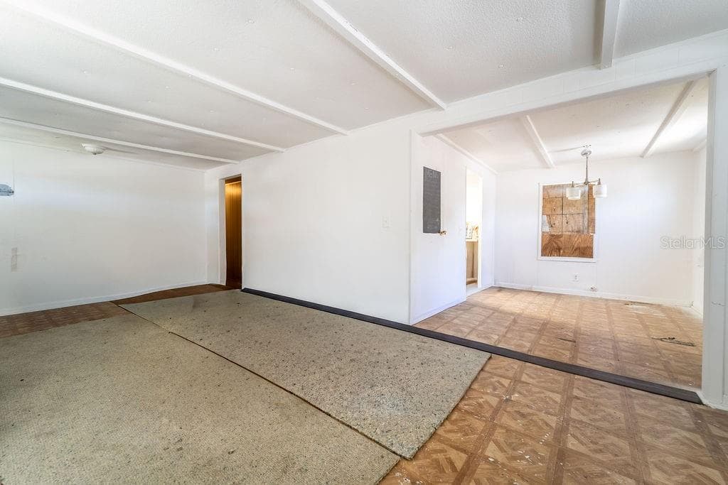 Double Wide - 2900 STATE ROAD 11, DELAND