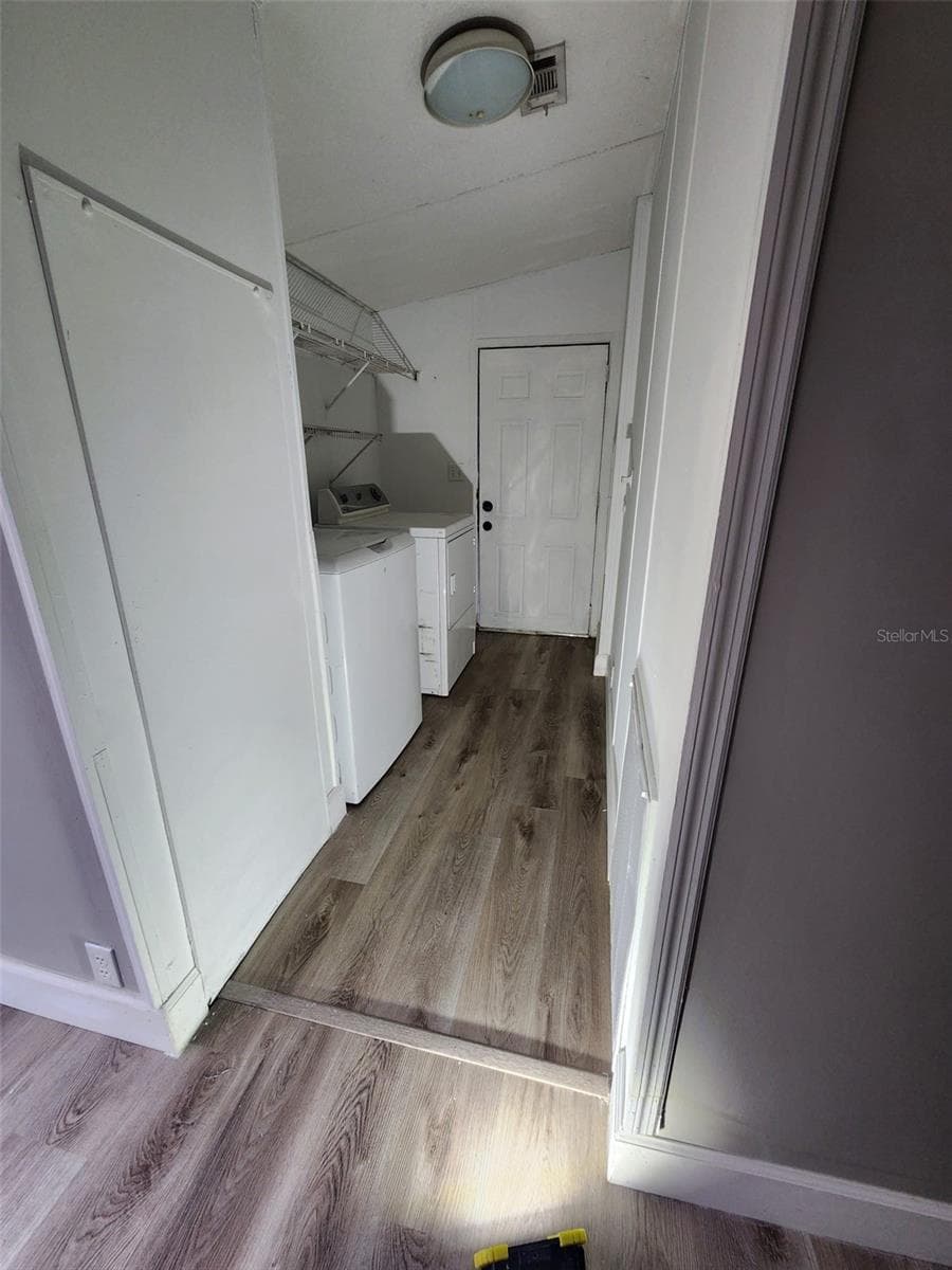 Manufactured Home at 9514 11TH AVE, ORLANDO, photo 11 of 20