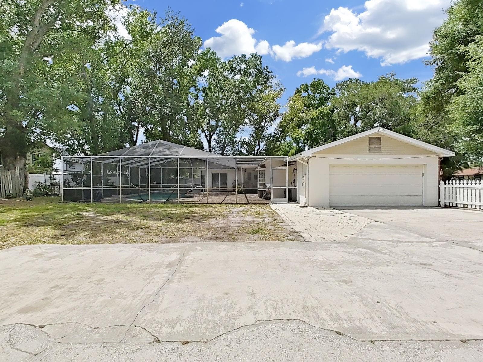 Single Family Residence at 7608 BARRY RD, TAMPA, photo 6 of 42