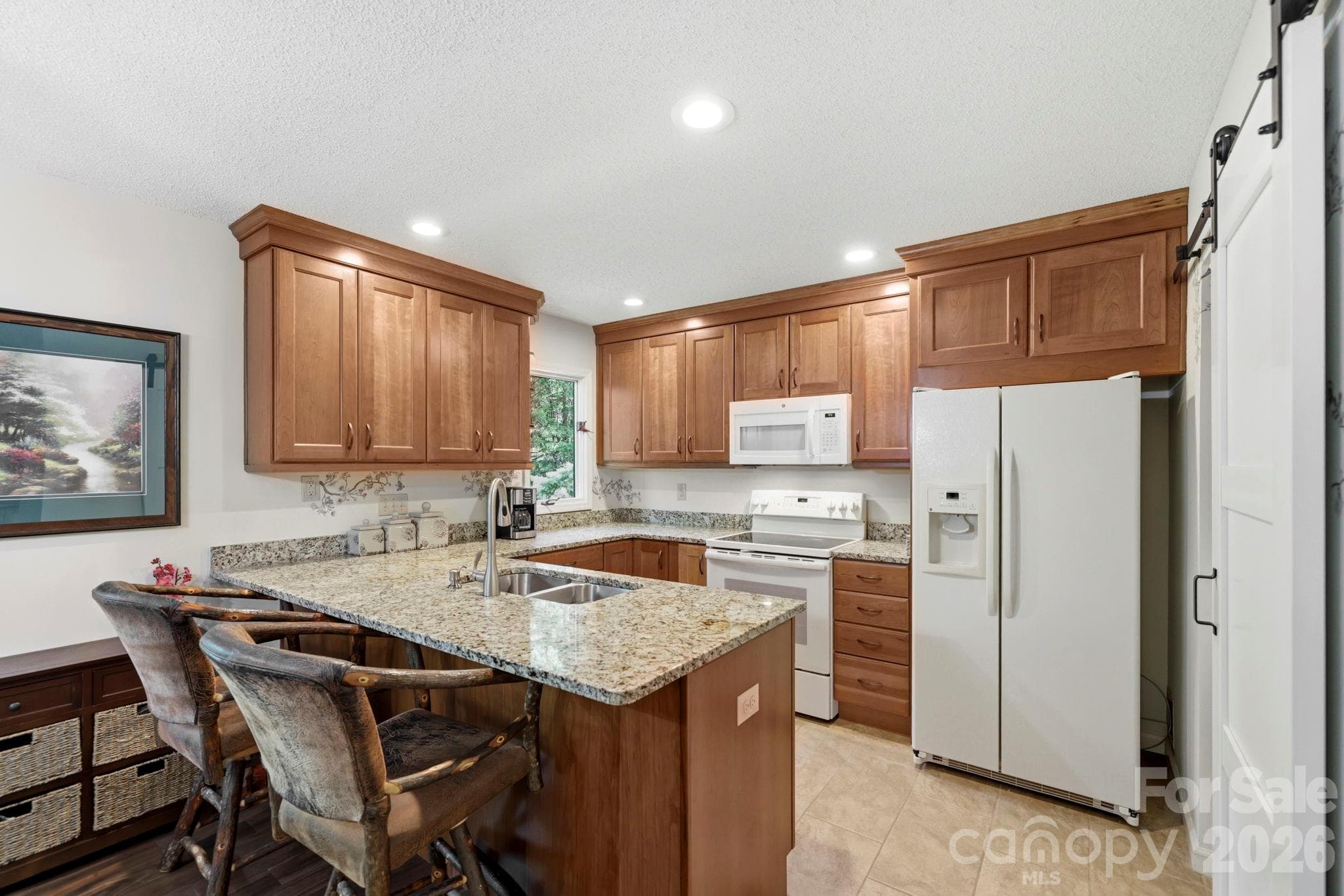 Condominium at Hendersonville, photo 3 of 38