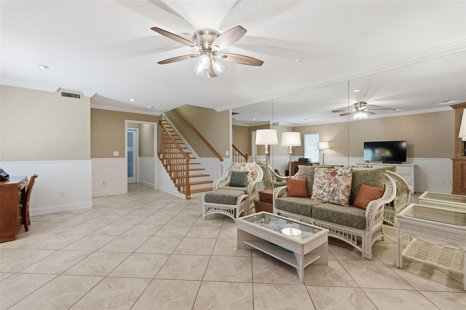 This Bonus Room can be used for exercise room, Man Cave or extra guest space. - 14837 SEMINOLE TRL, SEMINOLE