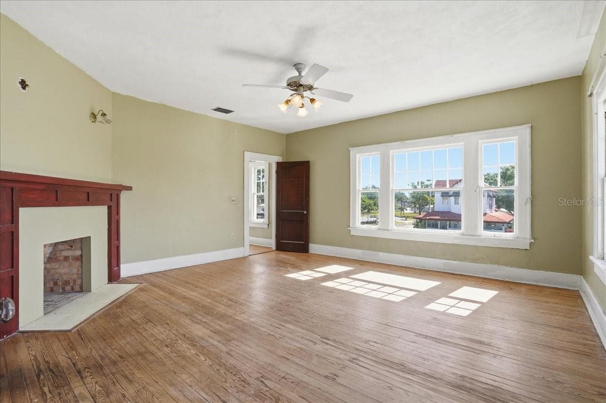 Single Family Residence at 337 8TH AVE W, PALMETTO, photo 15 of 32