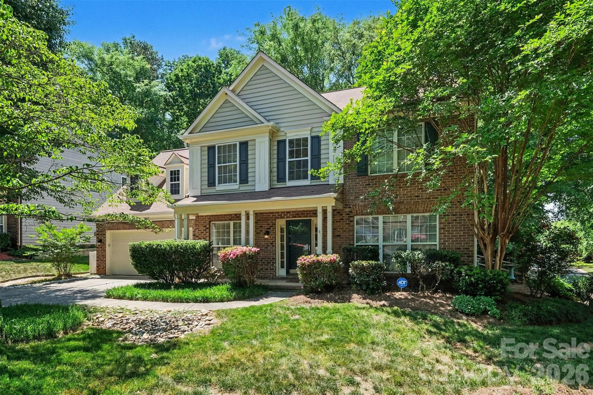Single Family Residence at 15817 Prestwoods Lane, Huntersville, photo 3 of 41