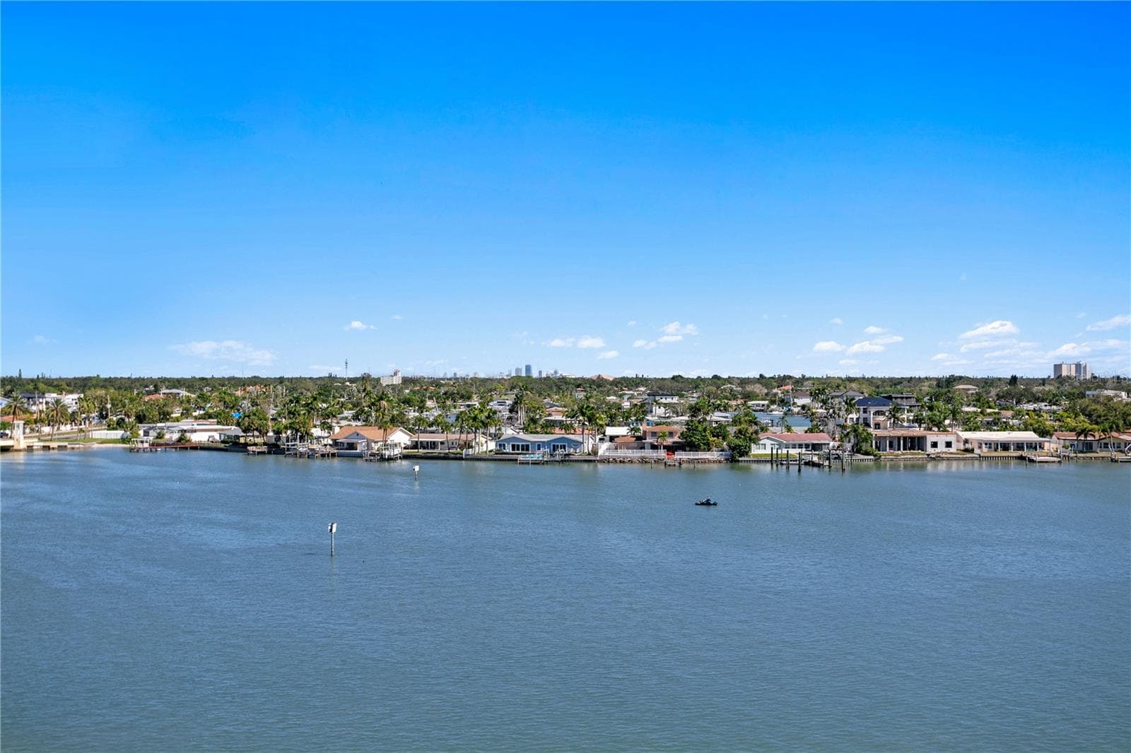 Condominium at 450 TREASURE ISLAND CSWY #104, TREASURE ISLAND, photo 33 of 36