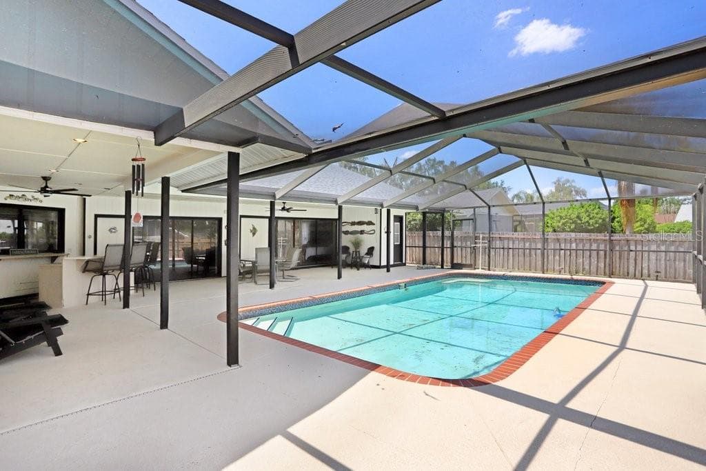 Pool - 507 SPORTSMAN PARK DR, SEFFNER