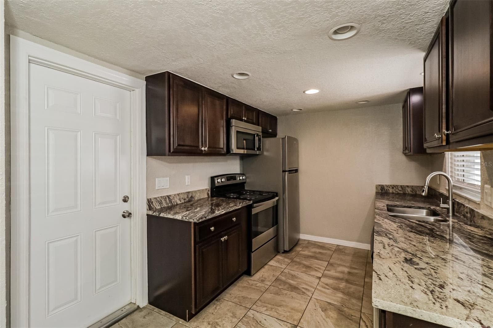 Single Family Residence at 3644 PANOLA DR, NEW PORT RICHEY, photo 6 of 21