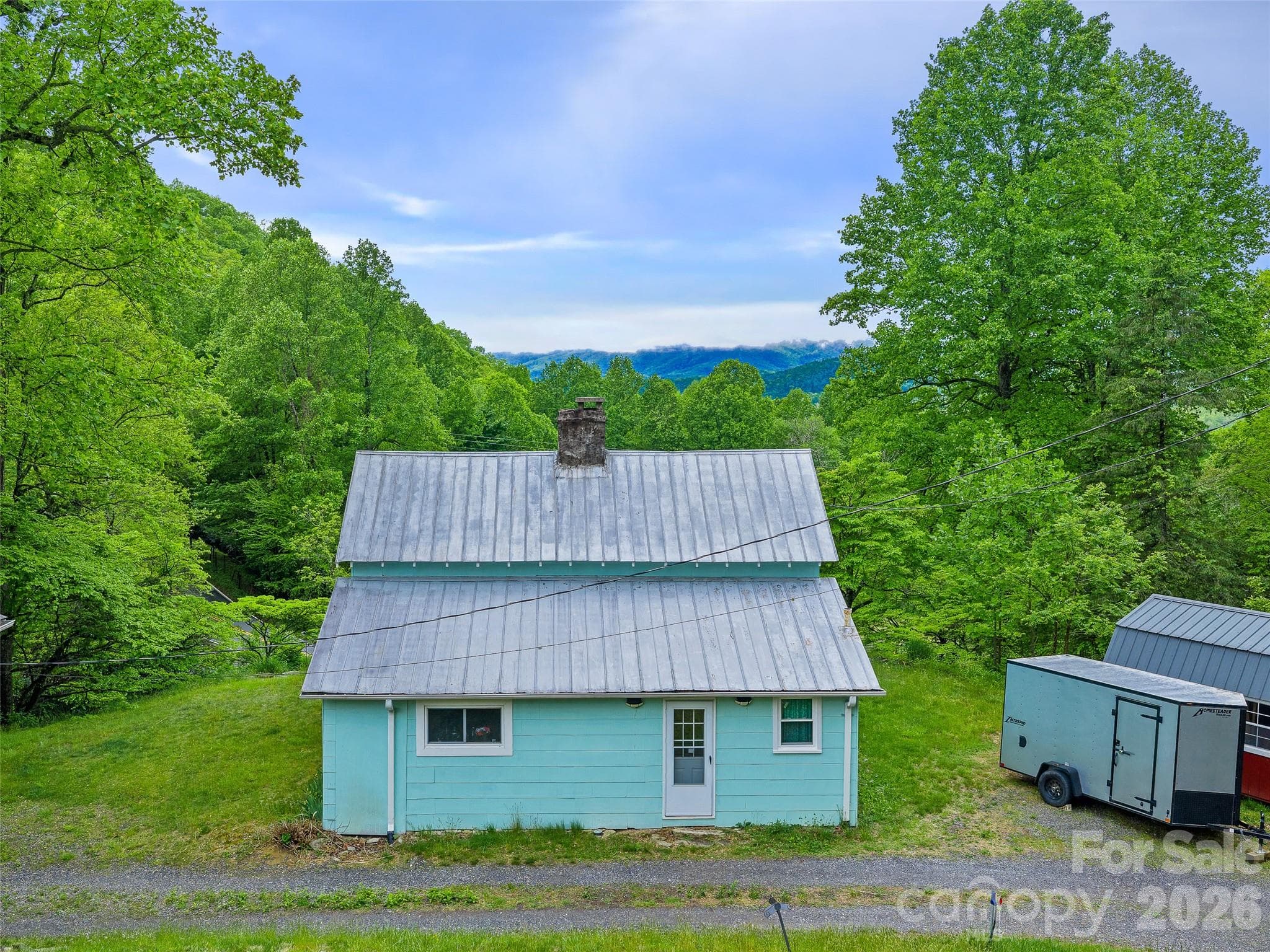 FARM HOUSE - Black Mountain