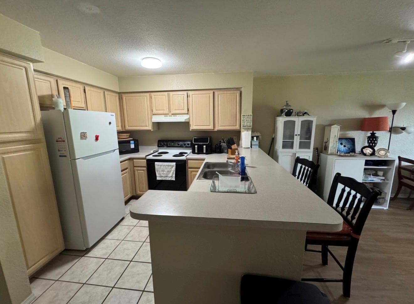 Condominium at 13953 FAIRWAY ISLAND DR #633, ORLANDO, photo 6 of 25