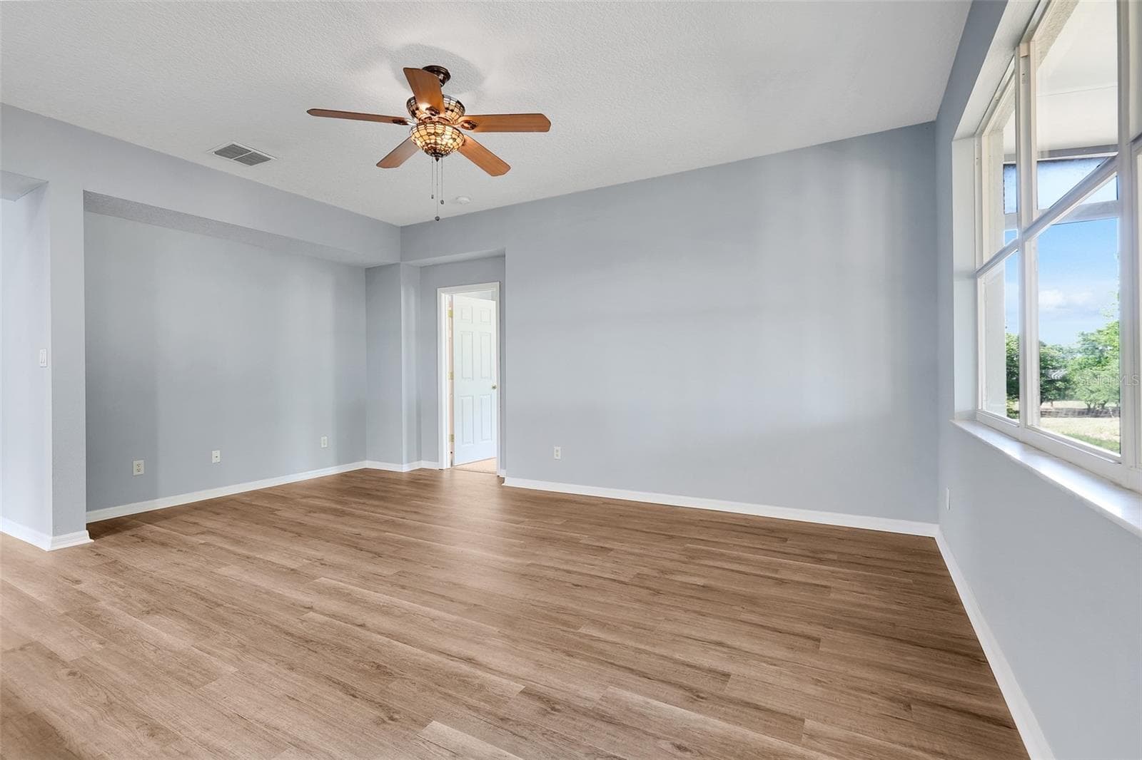 FAMILY ROOM - 1141 GREENLEY AVE, GROVELAND