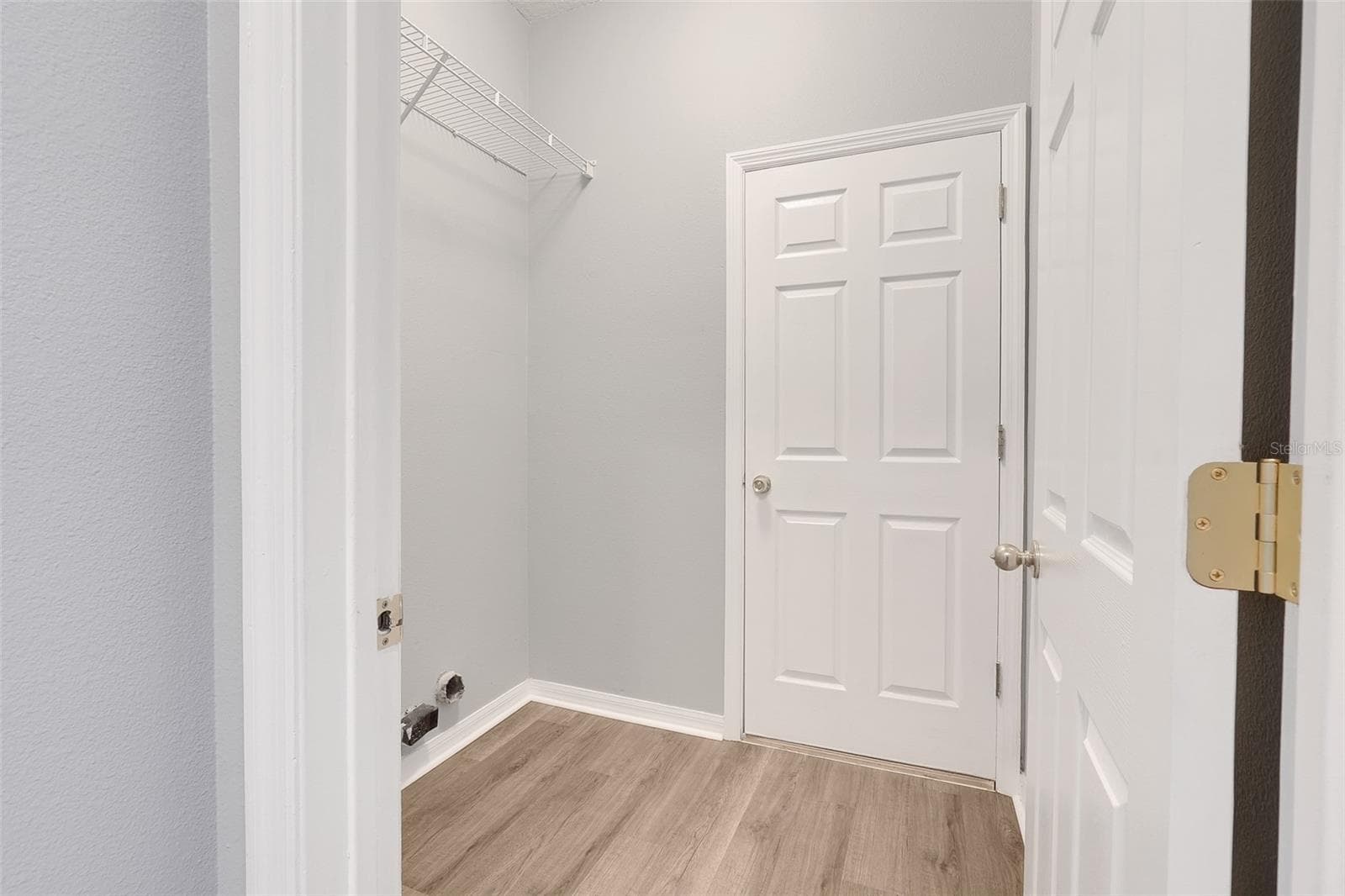 LAUNDRY ROOM to GARAGE - 1141 GREENLEY AVE, GROVELAND