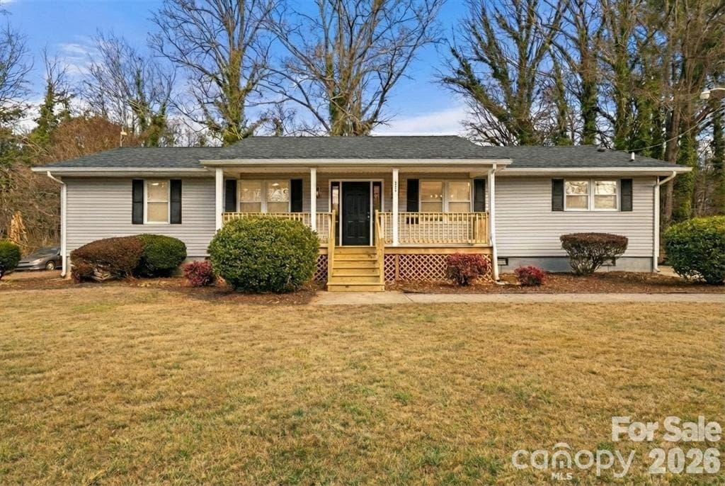 Welcome Home - 322 Holland Circle, Statesville