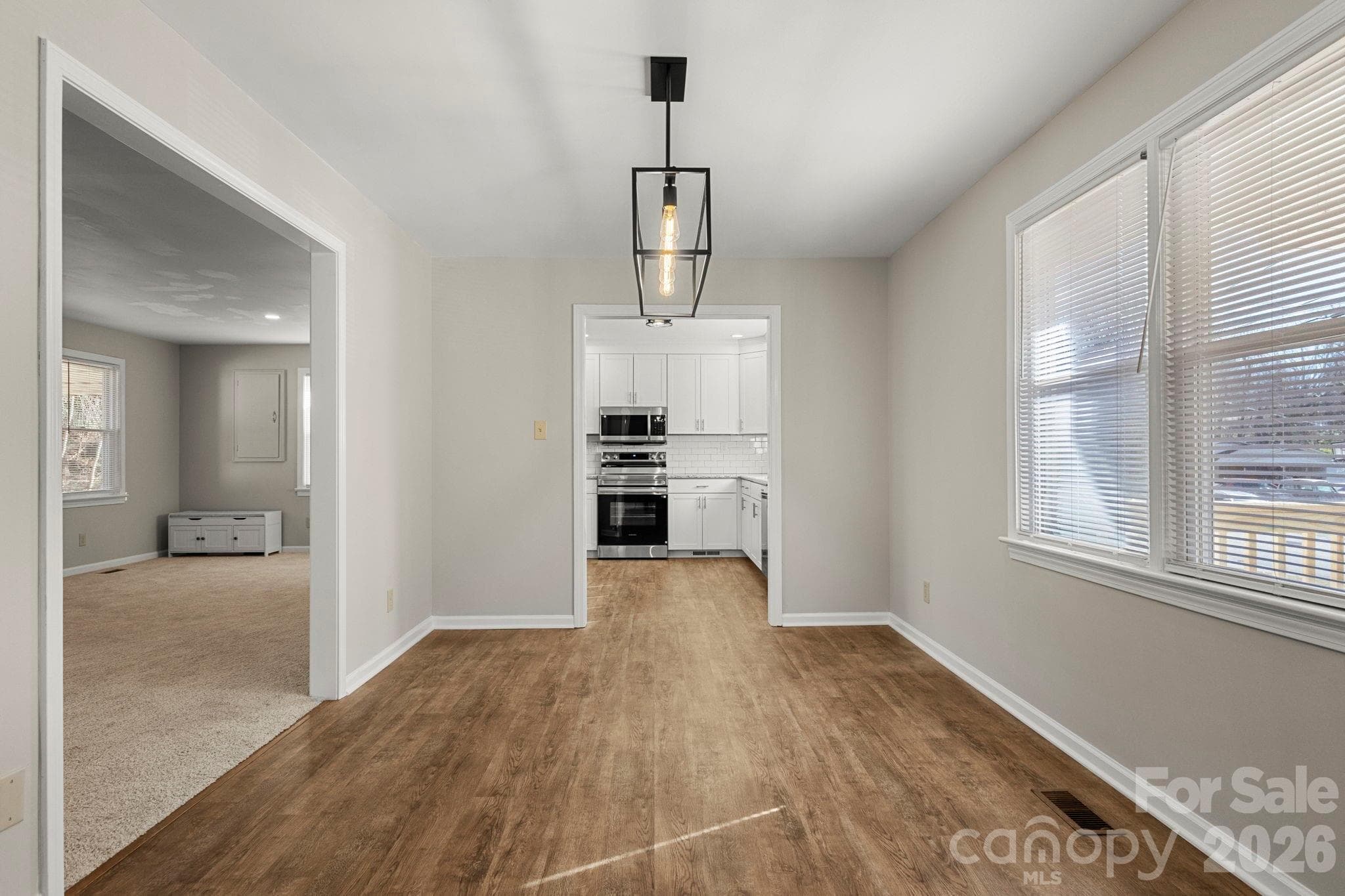 Open floor plan into living room - 322 Holland Circle, Statesville