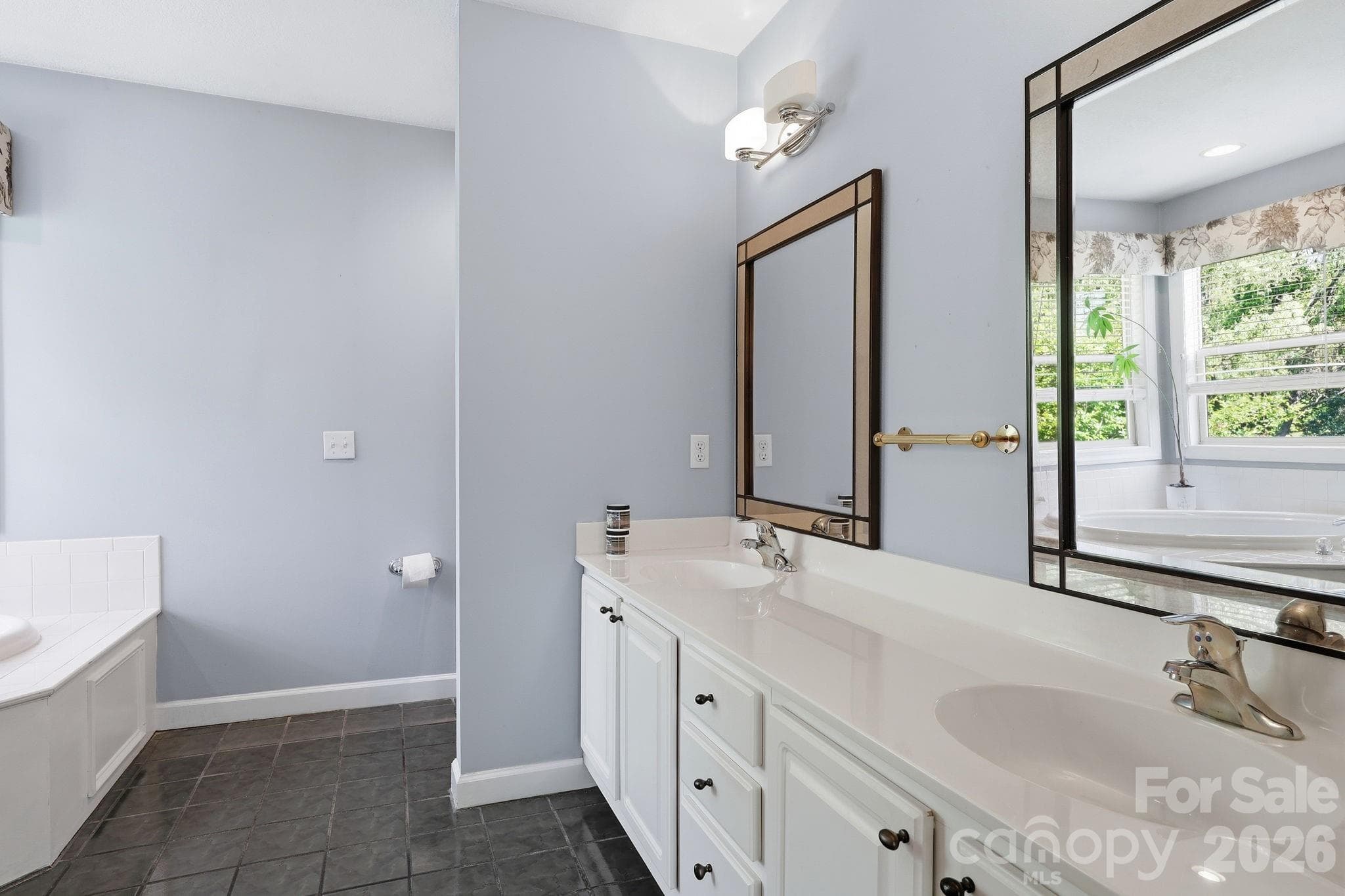Single Family Residence at 306 Woodview Court, Fletcher, photo 23 of 42