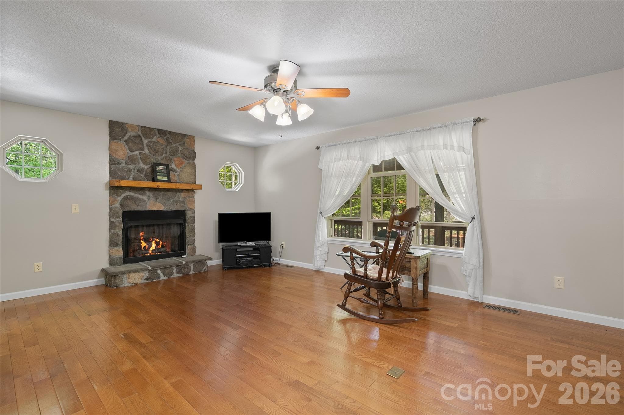 Single Family Residence at Waynesville, photo 7 of 29