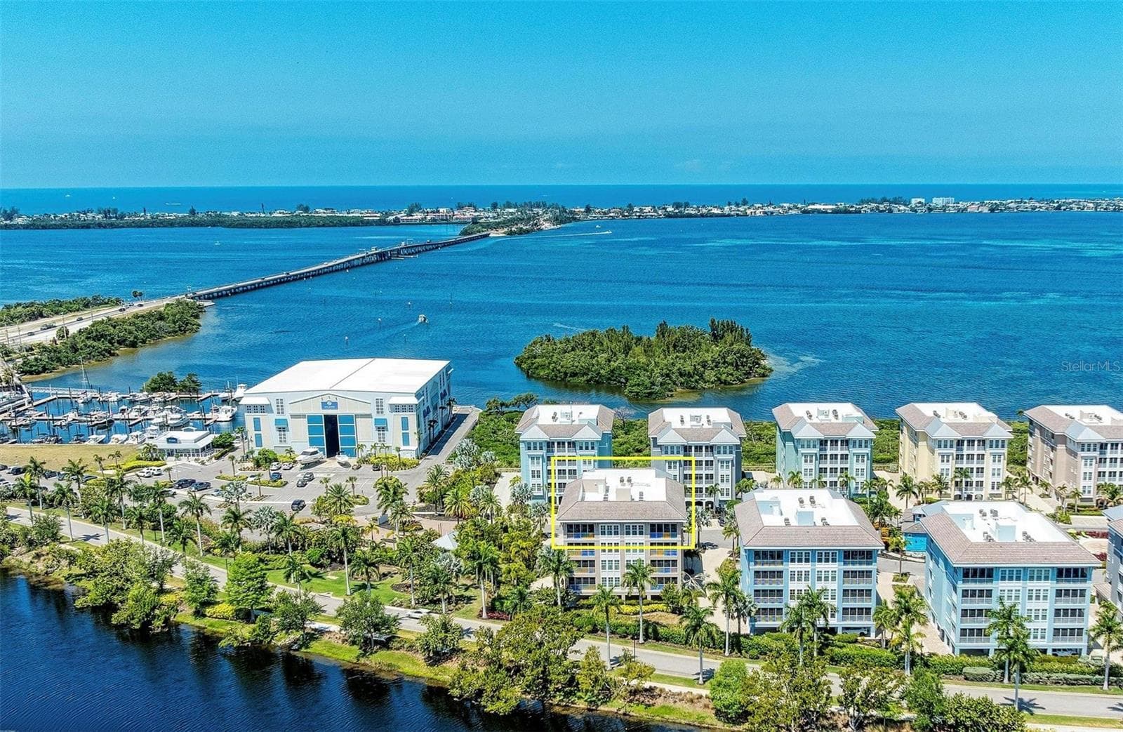 Condominium at 395 ARUBA CIR #402, BRADENTON, photo 2 of 100