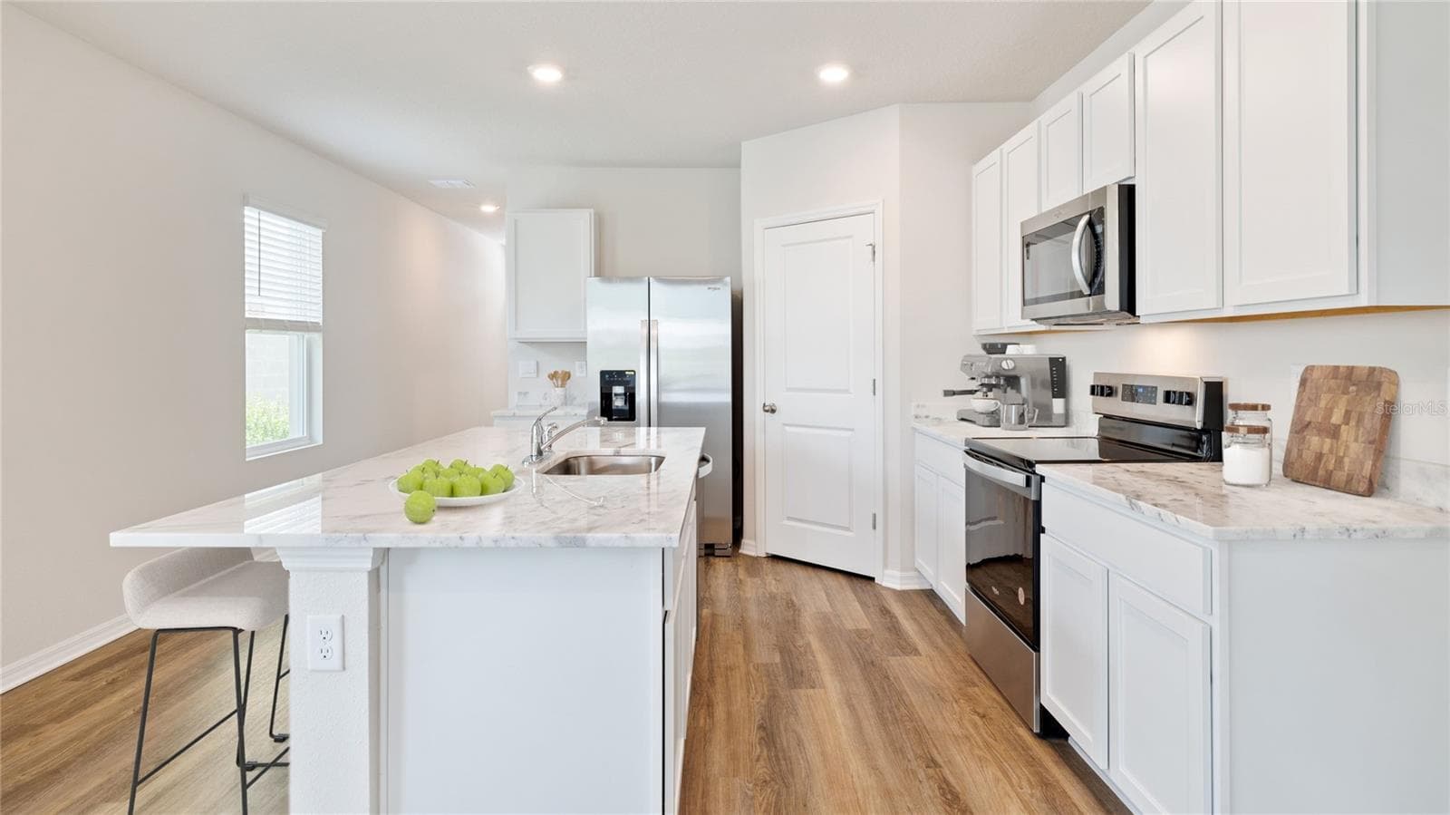 Single Family Residence at 2459 25TH AVE S, ST PETERSBURG, photo 4 of 14