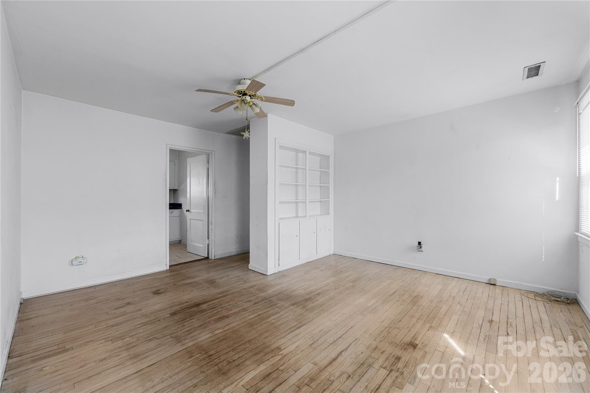 Condominium at Charlotte, photo 6 of 25