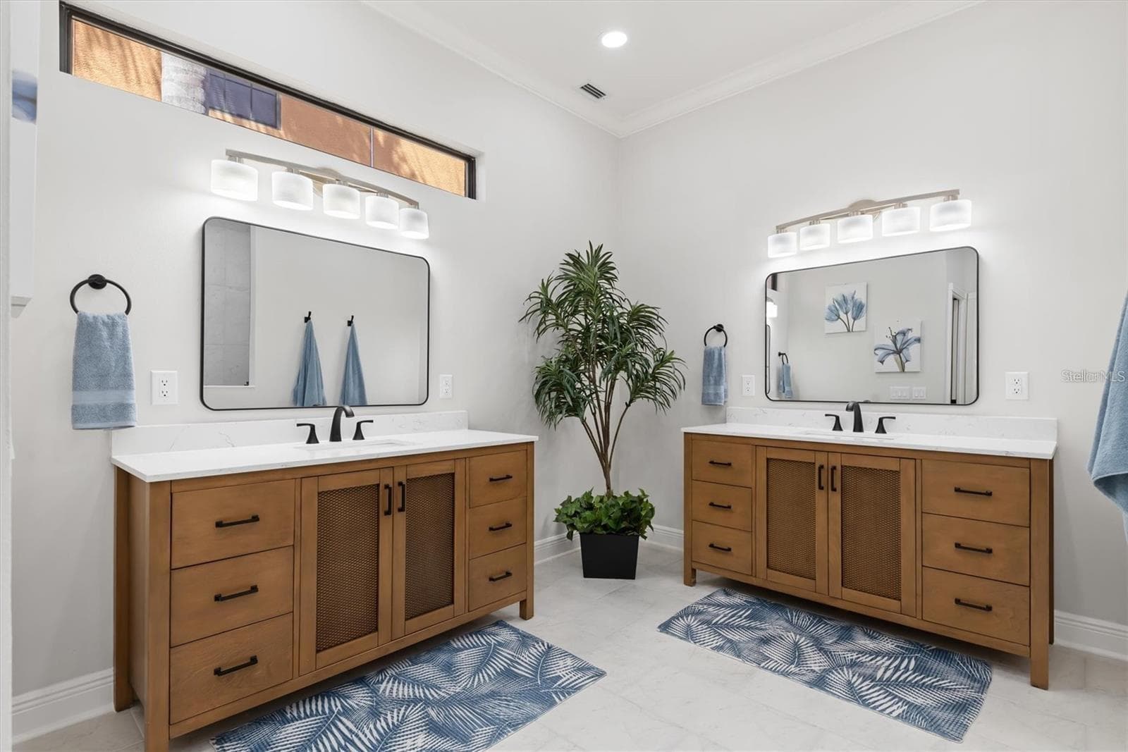 Single Family Residence at 5142 COTE DU RHONE WAY, SARASOTA, photo 17 of 31