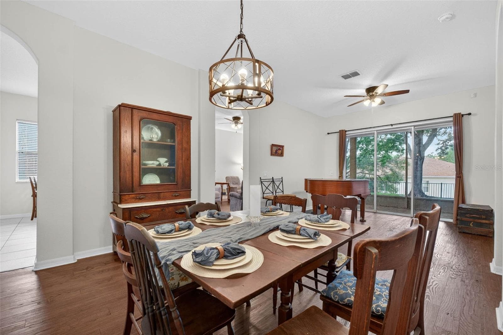 Single Family Residence at 111 FLAME VINE WAY, GROVELAND, photo 7 of 30