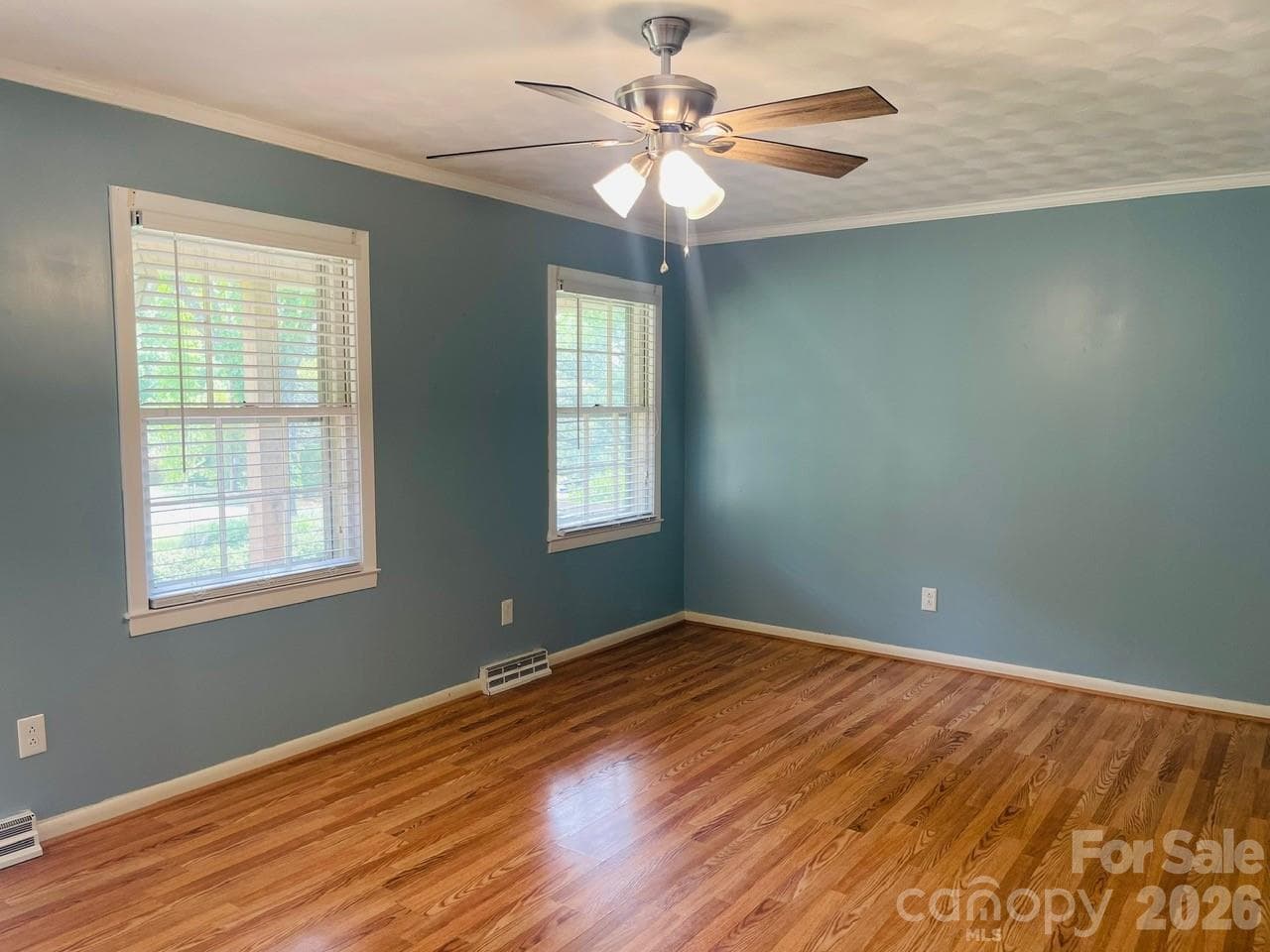 Living Room - 348 Random Drive, New London