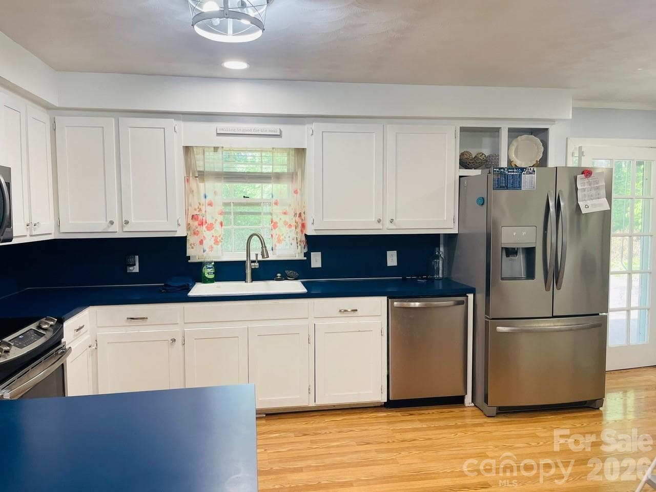 Kitchen - 348 Random Drive, New London