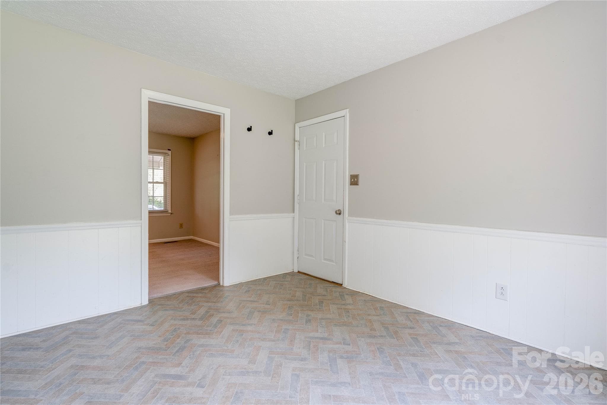 Dining Room - 111 Harbor Point Drive, Cherryville