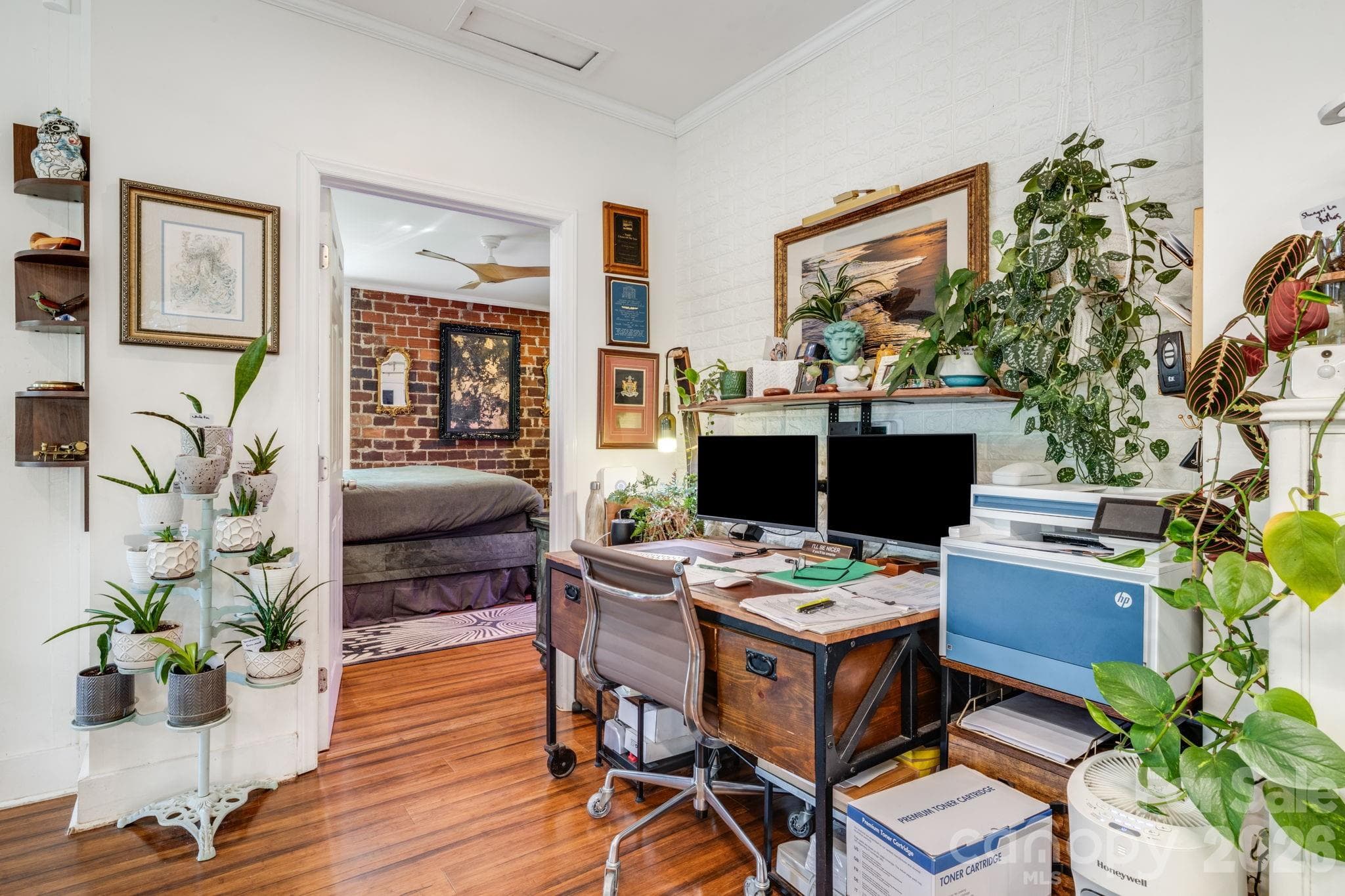 Middle unit office area - Asheville