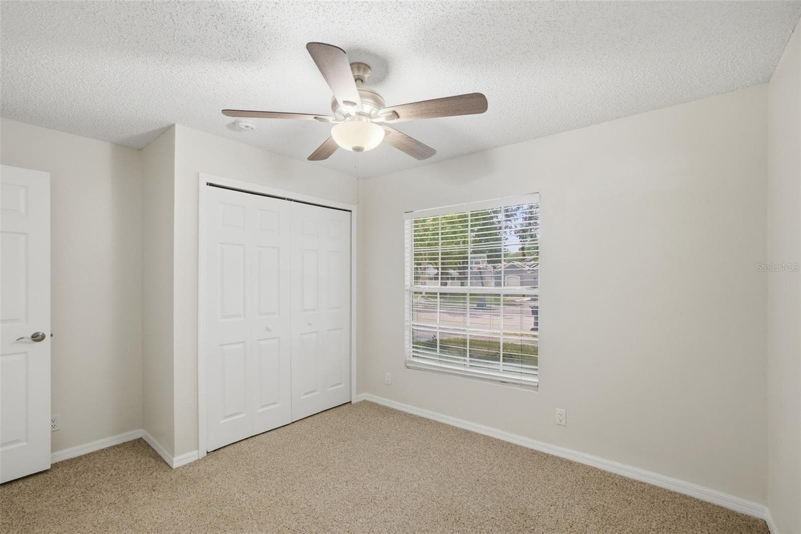 Single Family Residence at 553 MAIDENHAIR CT, ORANGE CITY, photo 12 of 35