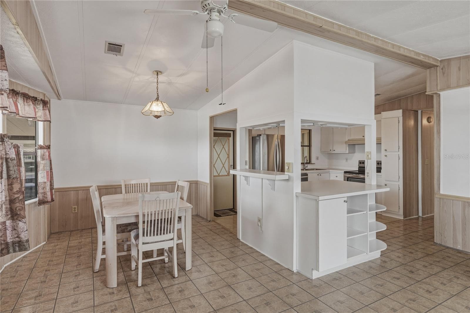 Manufactured Home at 3201 HIDDEN LAKE DR, WESLEY CHAPEL, photo 17 of 58