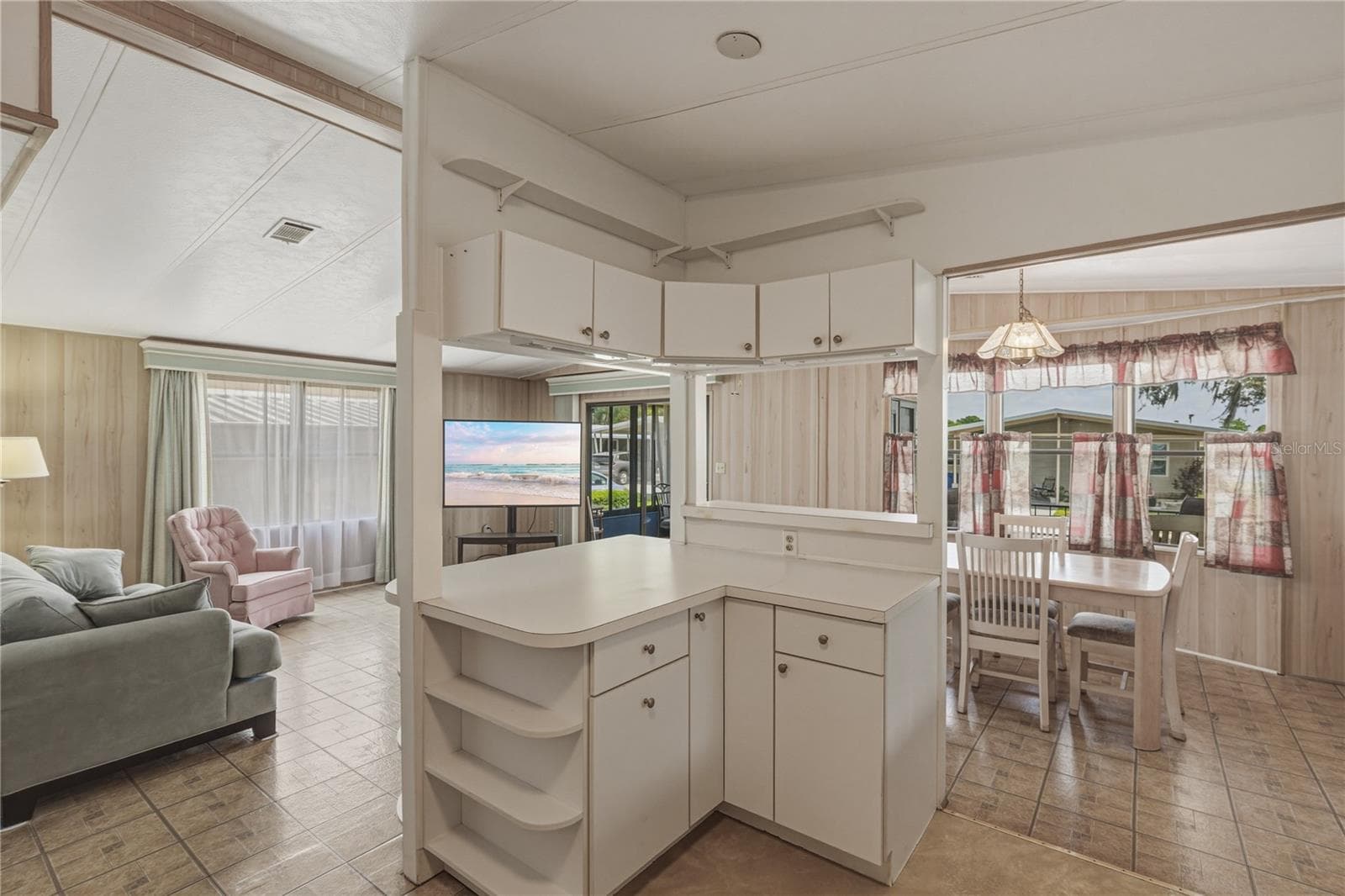 Manufactured Home at 3201 HIDDEN LAKE DR, WESLEY CHAPEL, photo 21 of 58