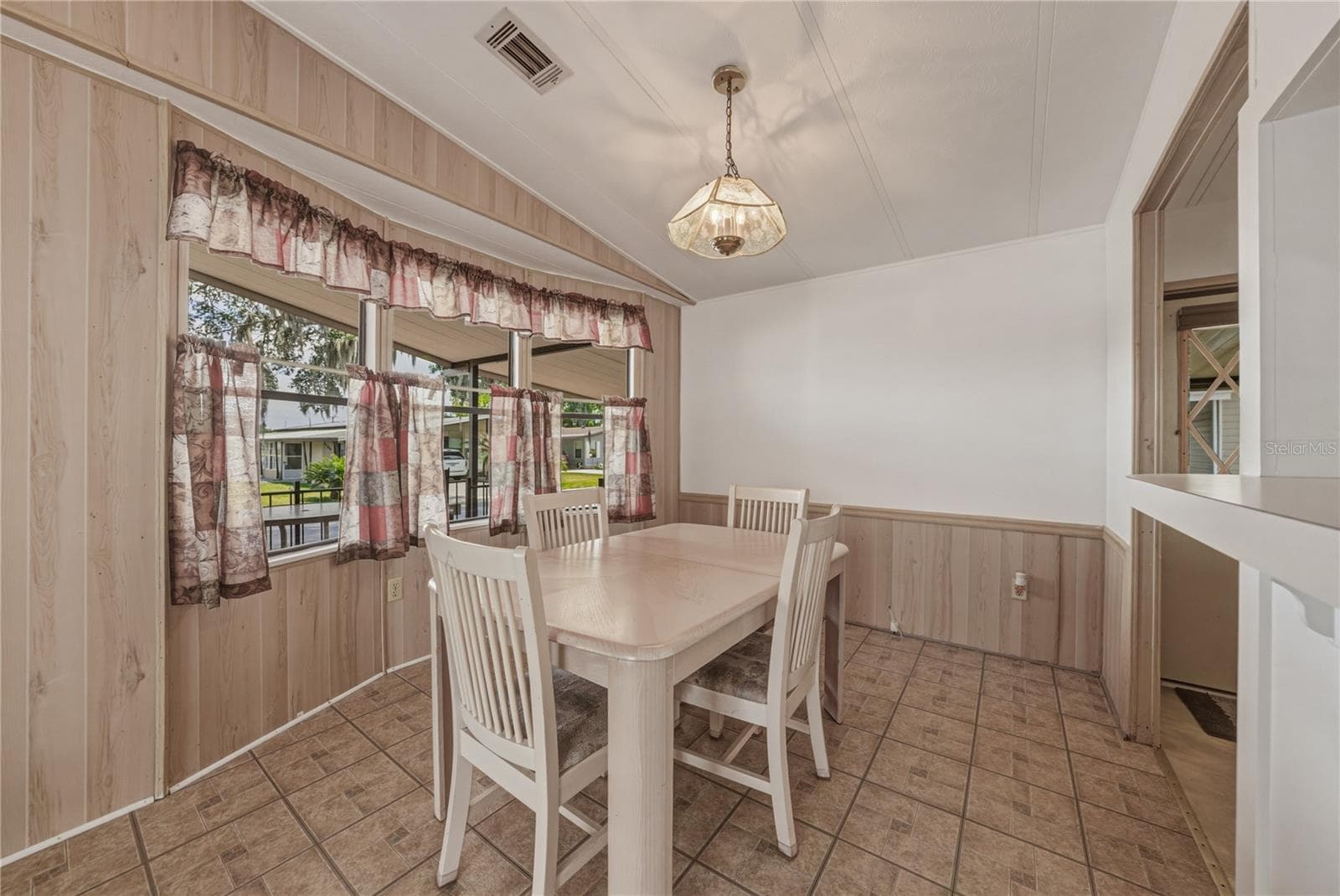 Manufactured Home at 3201 HIDDEN LAKE DR, WESLEY CHAPEL, photo 26 of 58