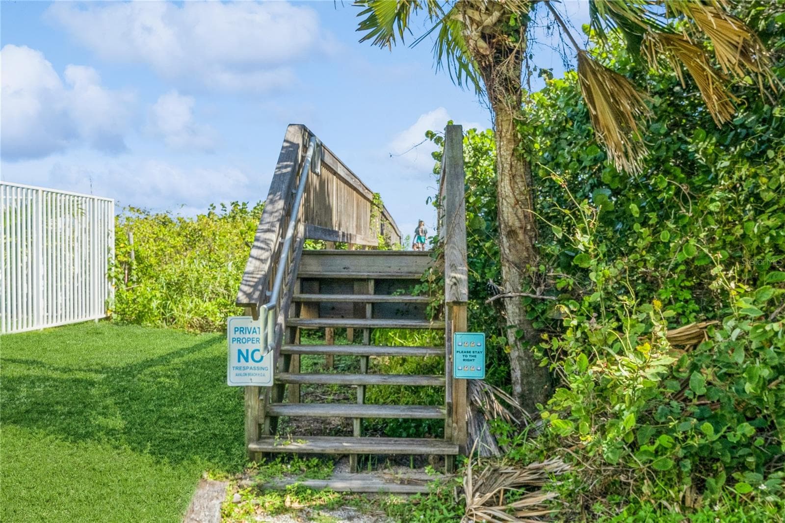 Single Family Residence at 139 OCEAN ESTATES DR, HUTCHINSON ISLAND, photo 34 of 36