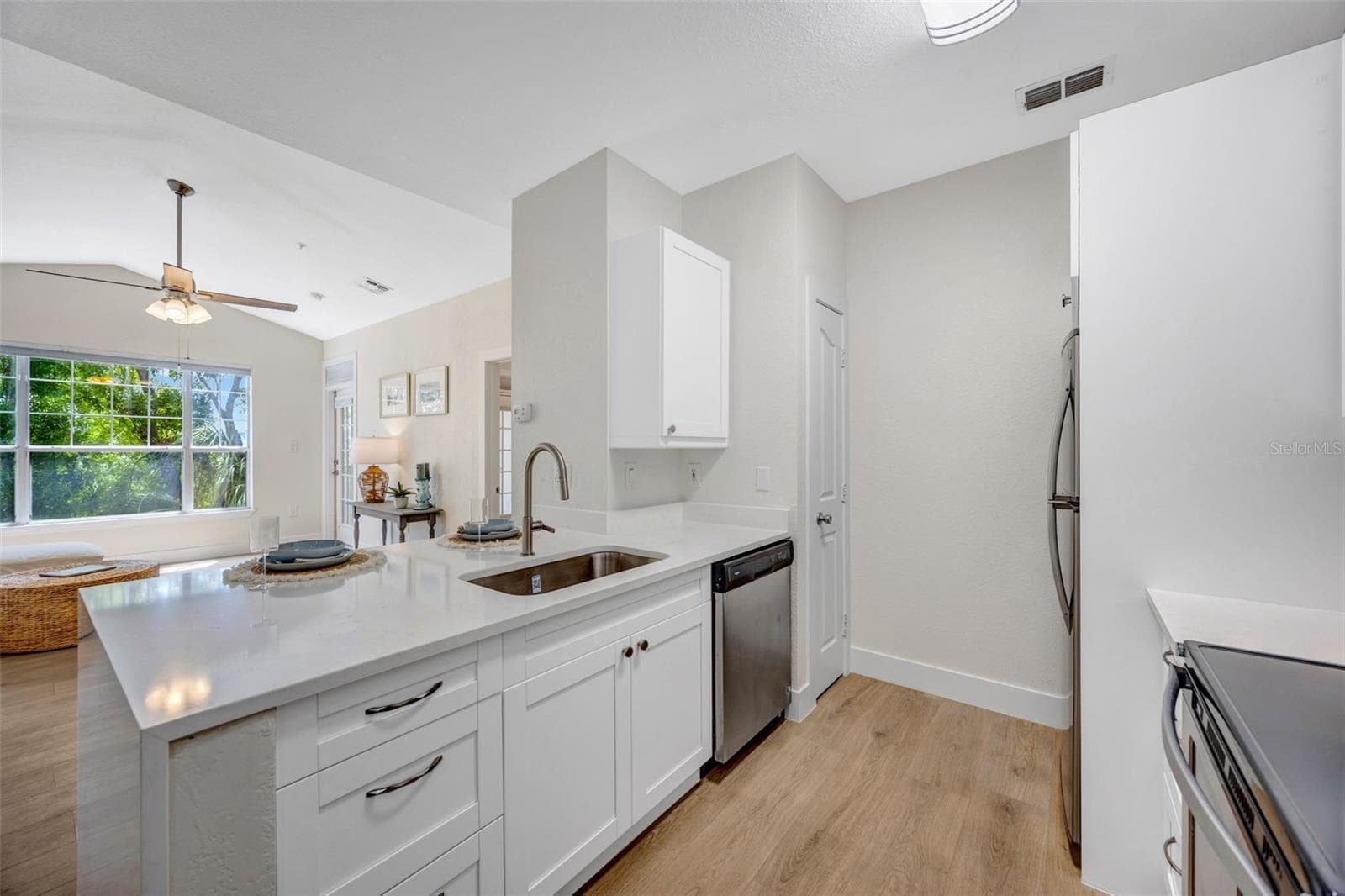 Condominium at 5000 CULBREATH KEY WAY #1-306, TAMPA, photo 8 of 47