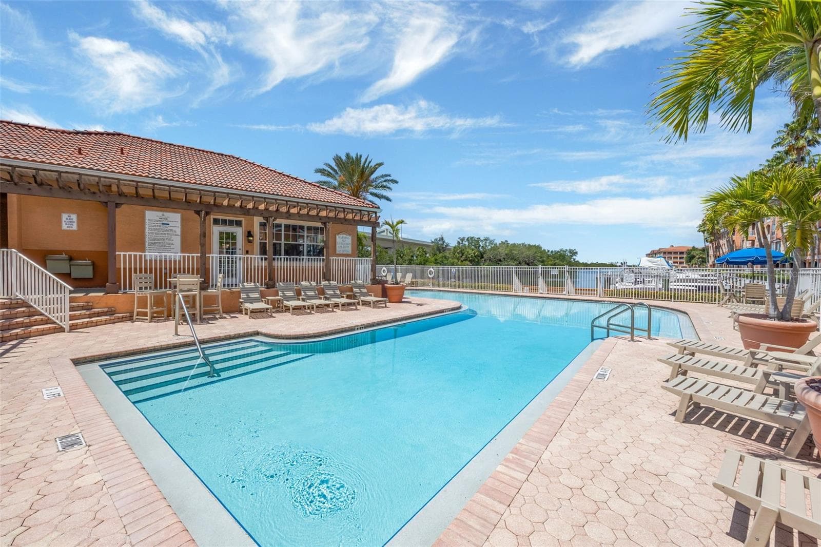 Condominium at 5000 CULBREATH KEY WAY #1-306, TAMPA, photo 35 of 47
