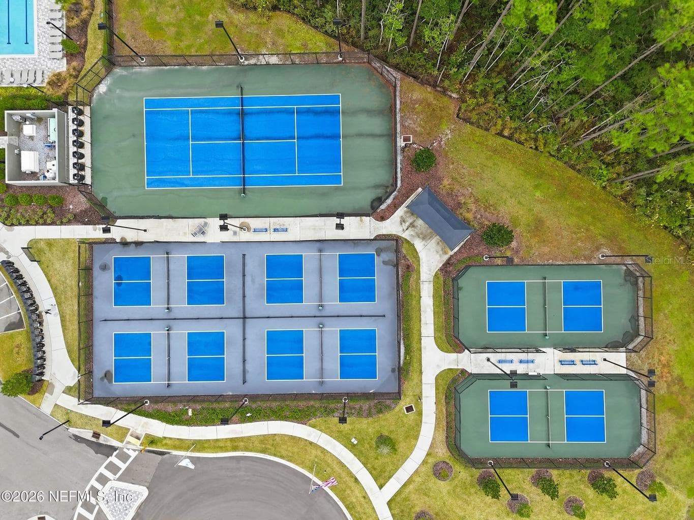 Pool and courts - 312 STILLWATER BLVD, ST JOHNS