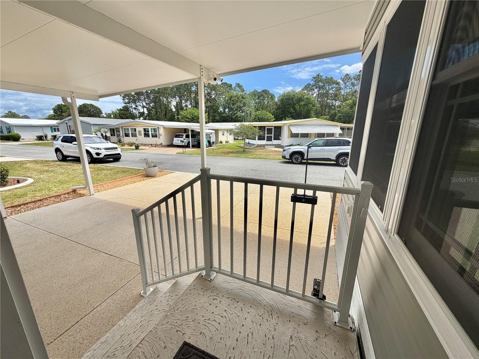 Mobile Home at 121 TAMARISK WAY, LEESBURG, photo 51 of 60