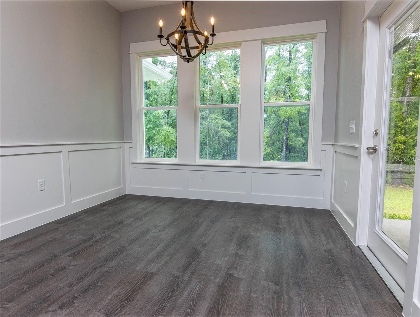 Single Family Residence at 137 SW CADENCE GLN, LAKE CITY, photo 7 of 24