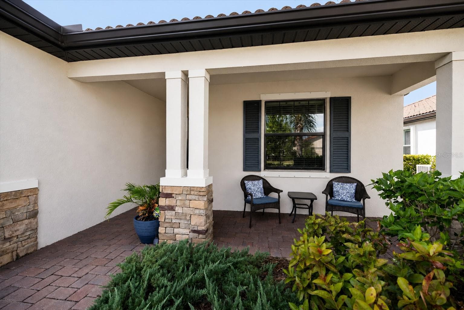 Single Family Residence at 19393 CRUISE DR, VENICE, photo 2 of 51