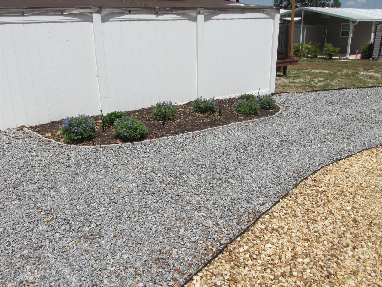 Landscaped. - 16 SADDLEBAG TRL S, LAKE WALES